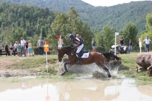 Completo: vi presentiamo Costanza Mantici, welcome in @CDCommunication! 8