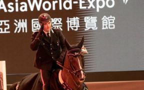 Emanuele Gaudiano vince la prima gara del Longines Masters di Hong Kong
