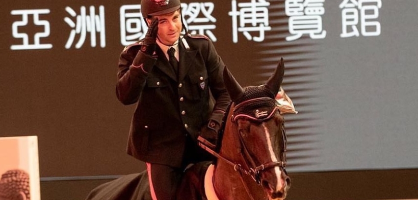 Emanuele Gaudiano vince la prima gara del Longines Masters di Hong Kong