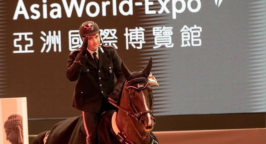 Emanuele Gaudiano vince la prima gara del Longines Masters di Hong Kong