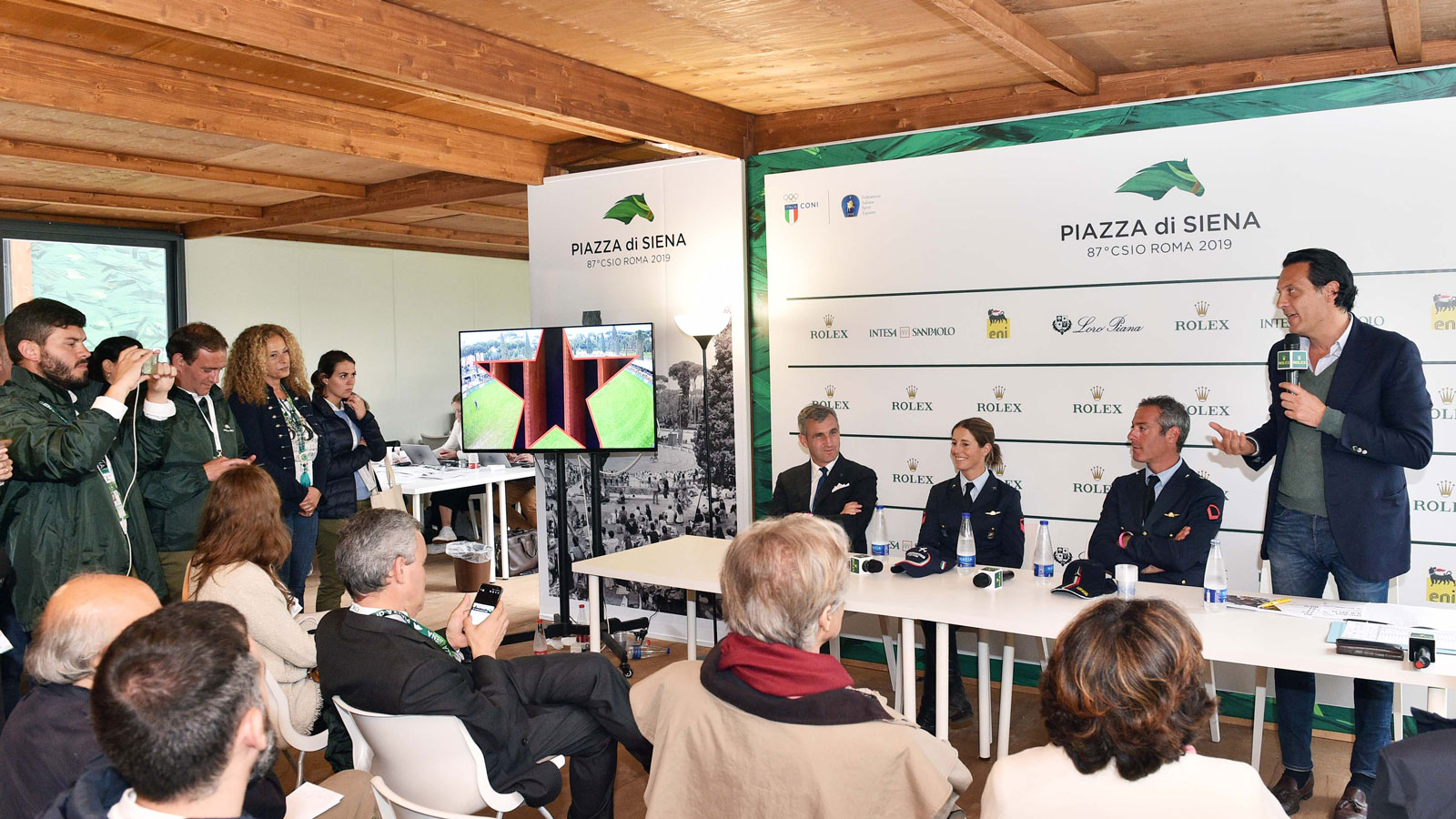 Piazza di Siena in archivio con un bilancio molto positivo 1