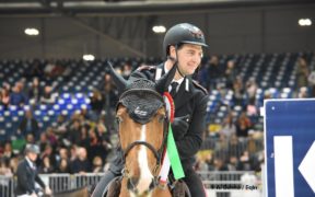 Coppa del Mondo Madrid, Emanuele Gaudiano sfiora la vittoria nel Premio Estrella Damm