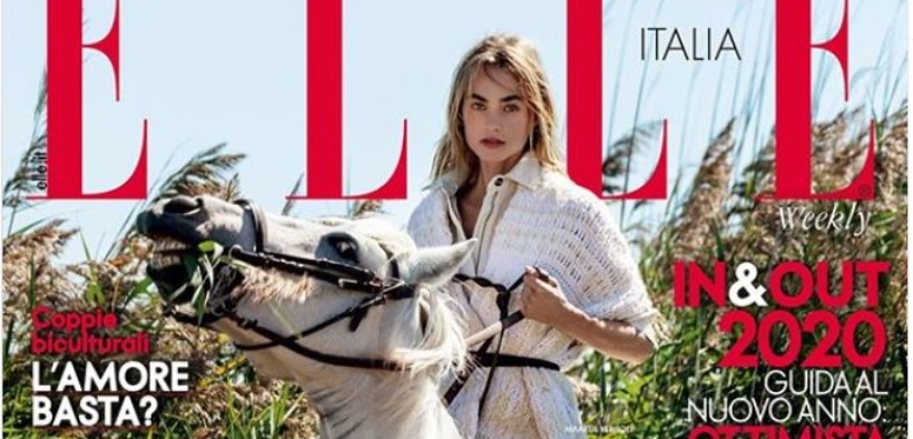 ELLE Italia precisa: il cavallo in copertina sta mangiando 1