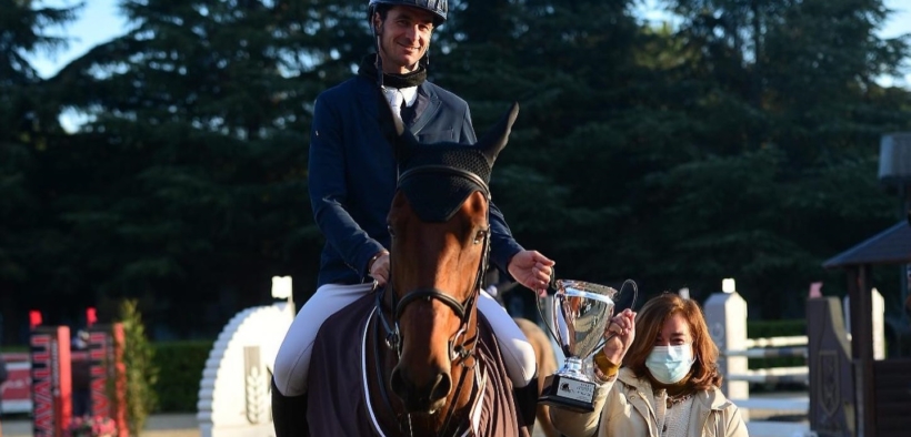 Il re Guerdat si aggiudica il Grand Prix di Gorla Minore (CSI2*). Bologni ai piedi del podio