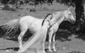 IHP presenta "Essere", il calendario d'autore 2021