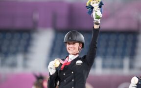 Tokyo 2020 / dressage [video]: oro individuale a Jessica Von Bredow-Werndl