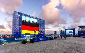 Katrin Eckermann firma il Longines Global Champions Tour di Miami