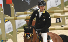 Riccardo Pisani ai piedi del podio interamente elvetico della LR di Gorla Minore (CSI3*)