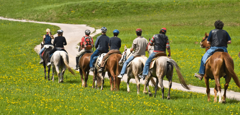 Sella e libertà: ecco alcuni interessanti Trekking a cavallo lungo la nostra penisola