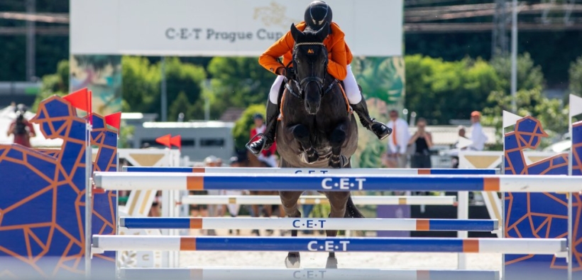 La Coppa delle Nazioni di Praga (CSIO3*-W) all'Olanda. L'Italia fatica