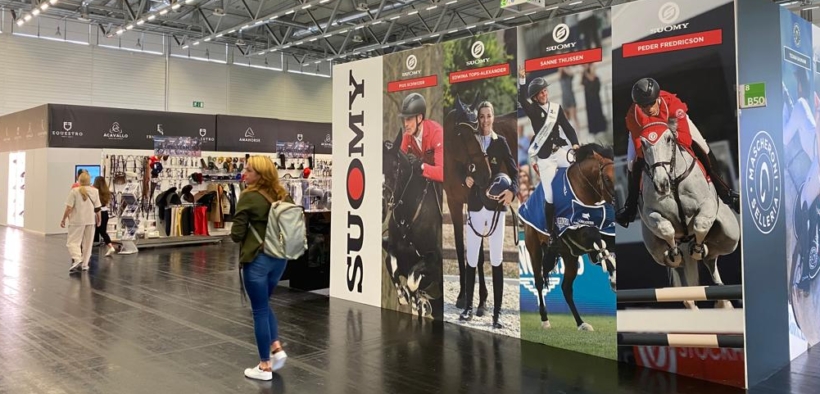 Suomy e Mascheroni a Spoga Horse 2022