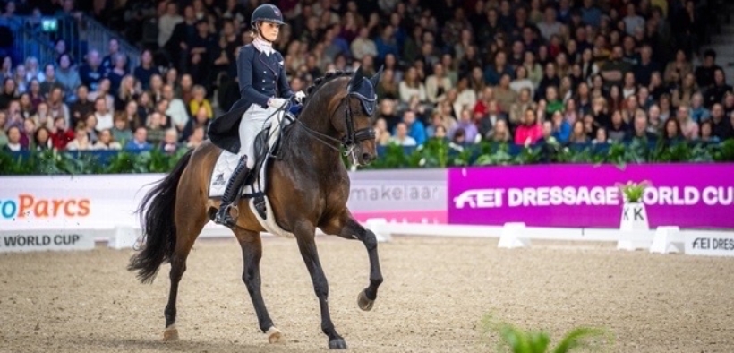 FEI Dressage World Cup™: Dinja van Liere ed Hermes NOP centrano la vittoria ad Amsterdam