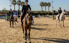 Roberto Previtali ai piedi del podio della Ranking di Valencia (CSI2*)