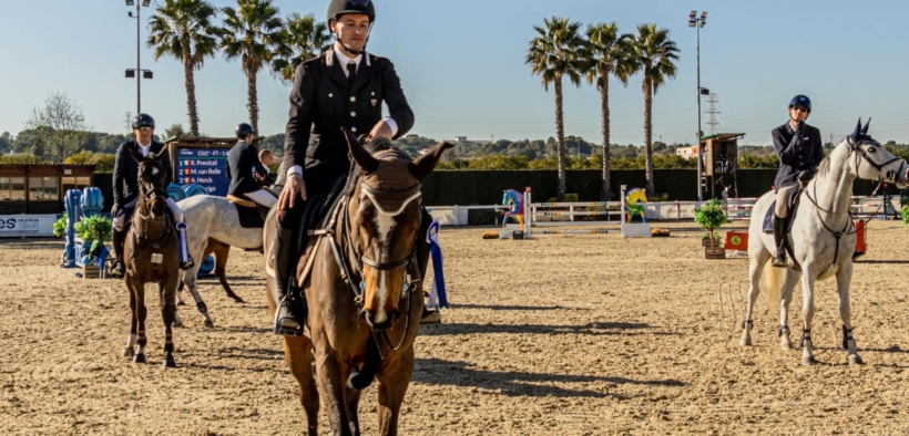 Roberto Previtali ai piedi del podio della Ranking di Valencia (CSI2*)