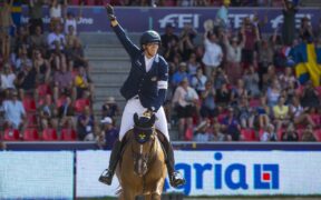 Henrik von Eckermann raggiunge un nuovo traguardo nella classifica FEI Longines Jumping