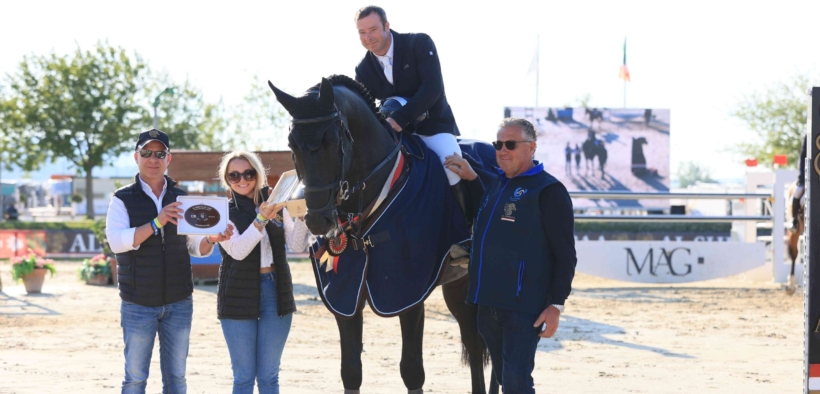 Italia in evidenza nella 145 Ranking di Montefalco. Franchi e Gaudiano sul podio, vince Robert Whitaker (CSI4*)