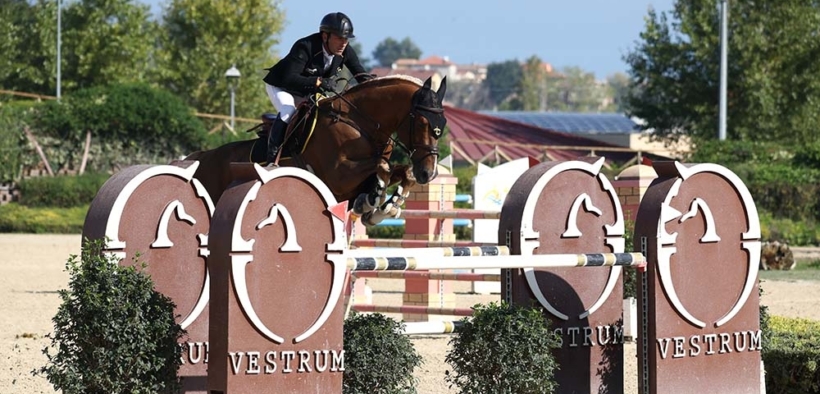 Riccardo Pisani sfiora la vittoria nel Grand Prix del CSI3* di Grimaud - St. Tropez 1