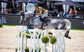 Alberto Zorzi ai piedi del podio della 145 a Valkenswaard (CSI4*)
