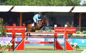 Natale Chiaudani si aggiudica la 145 del CSI2* di Milano San Siro