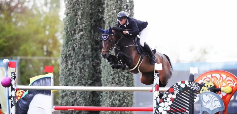 Davide Kainich sul podio della 145 Finale Gold ad Oliva Nova (CSI3*)