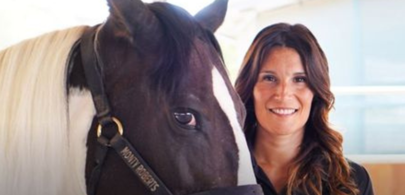 La coach veneta che tramite i cavalli forma i manager