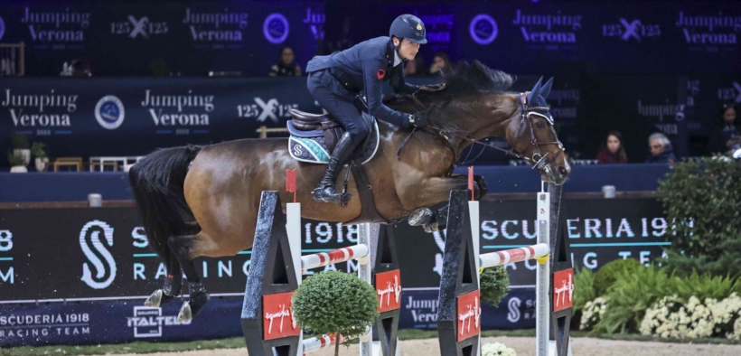 Presence Bleue VDM per Lorenzo de Luca