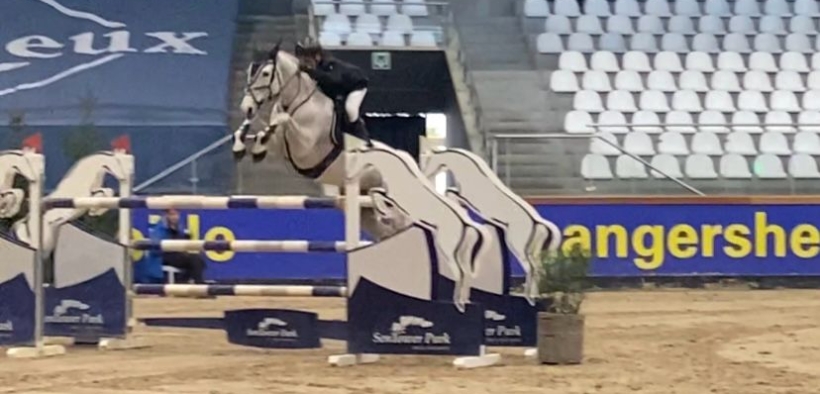 Gianni Govoni sul podio della 145 di Opglabbeek (CSI2*)