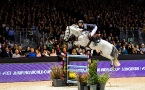 Guerdat incanta il pubblico a Bordeaux vincendo il GP FEI Longines World Cup™