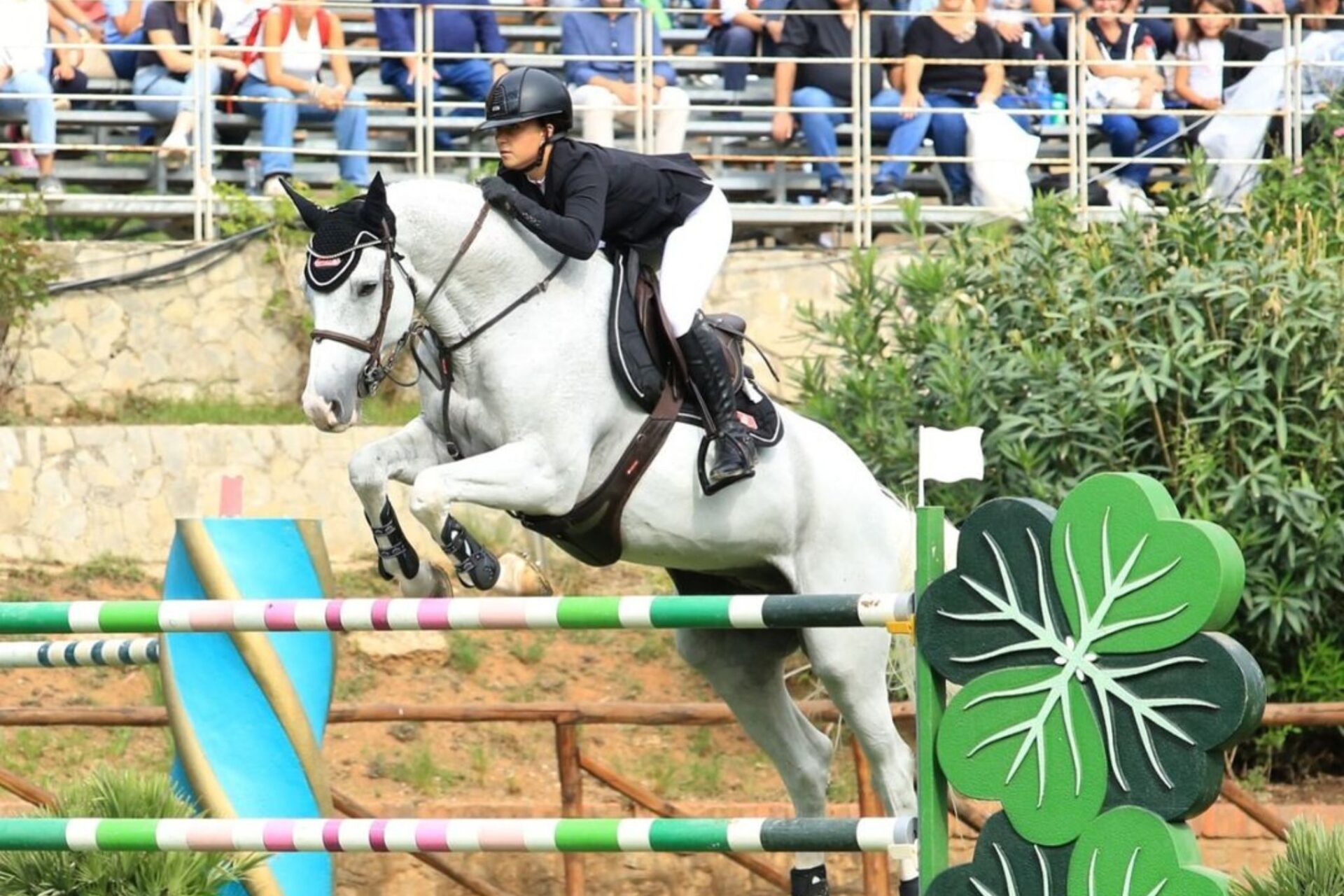 Elisa Chimirri firma il Grand Prix Mercedes di Palermo (CSI2*)