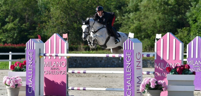 Giacomo Casadei sul podio della 145 LR Mascheroni di Gorla Minore (CSI3*)