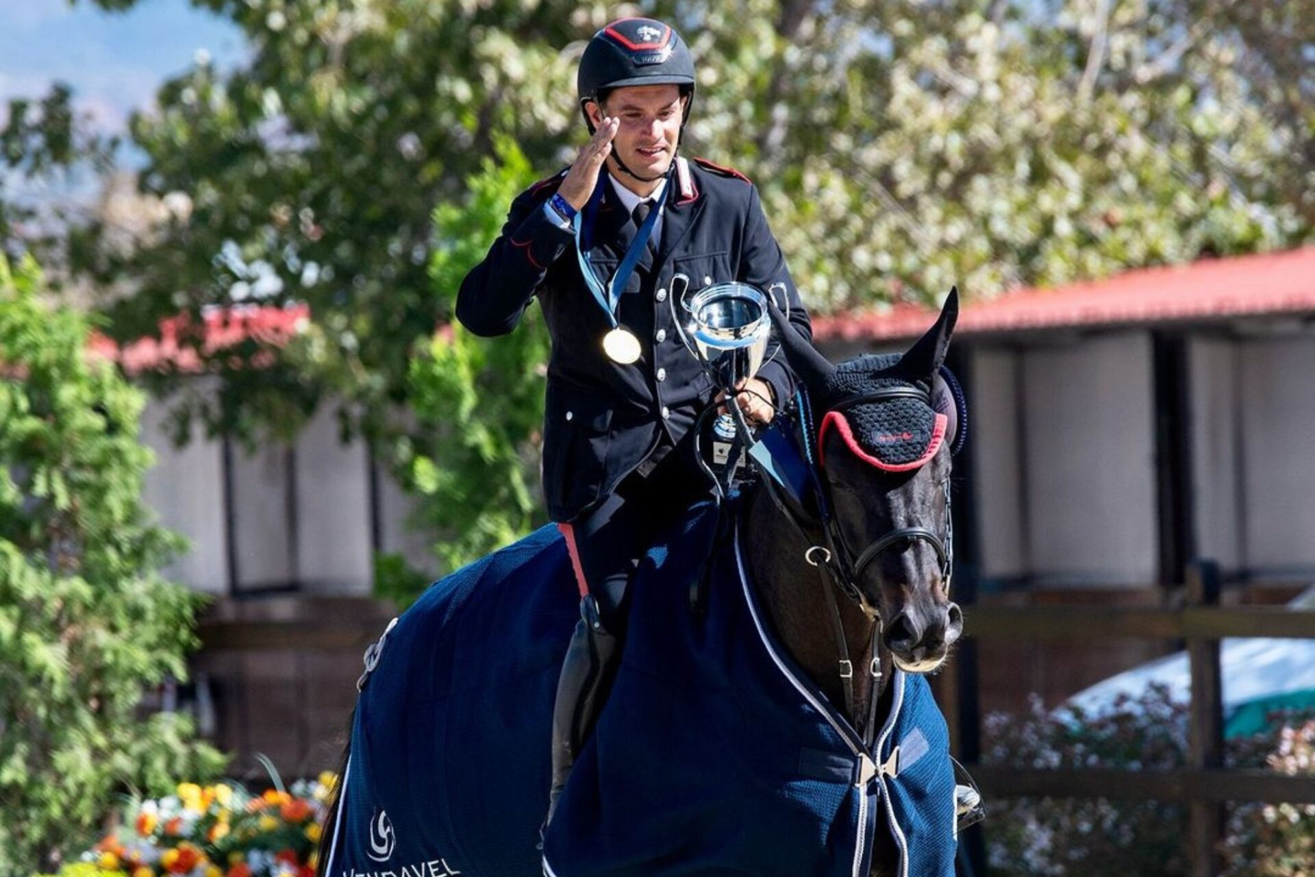 Roberto Previtali firma la 145 LR di Thessaloniki (CSI2*)