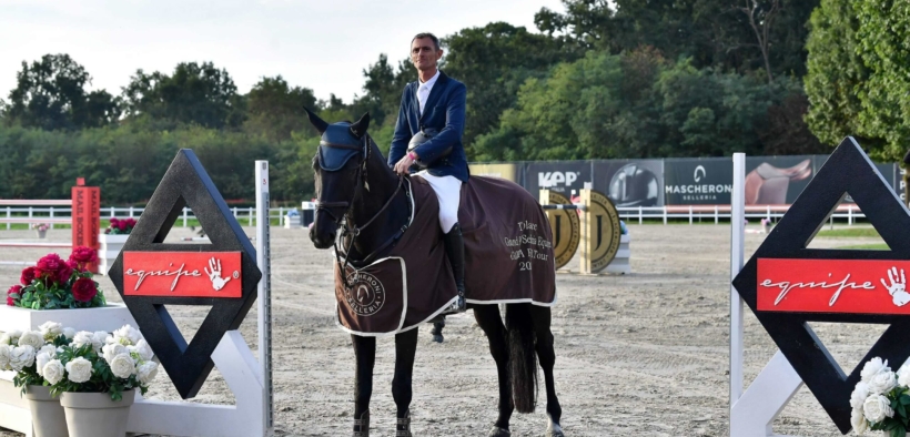 Suona l’Inno di Mameli nel GP di Gorla Minore grazie ad Emiliano Liberati (CSI2*)