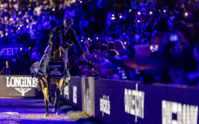 Longines FEI Jumping World Cup™: Richard Vogel trionfa a Stuttgart (CSI5*-W)