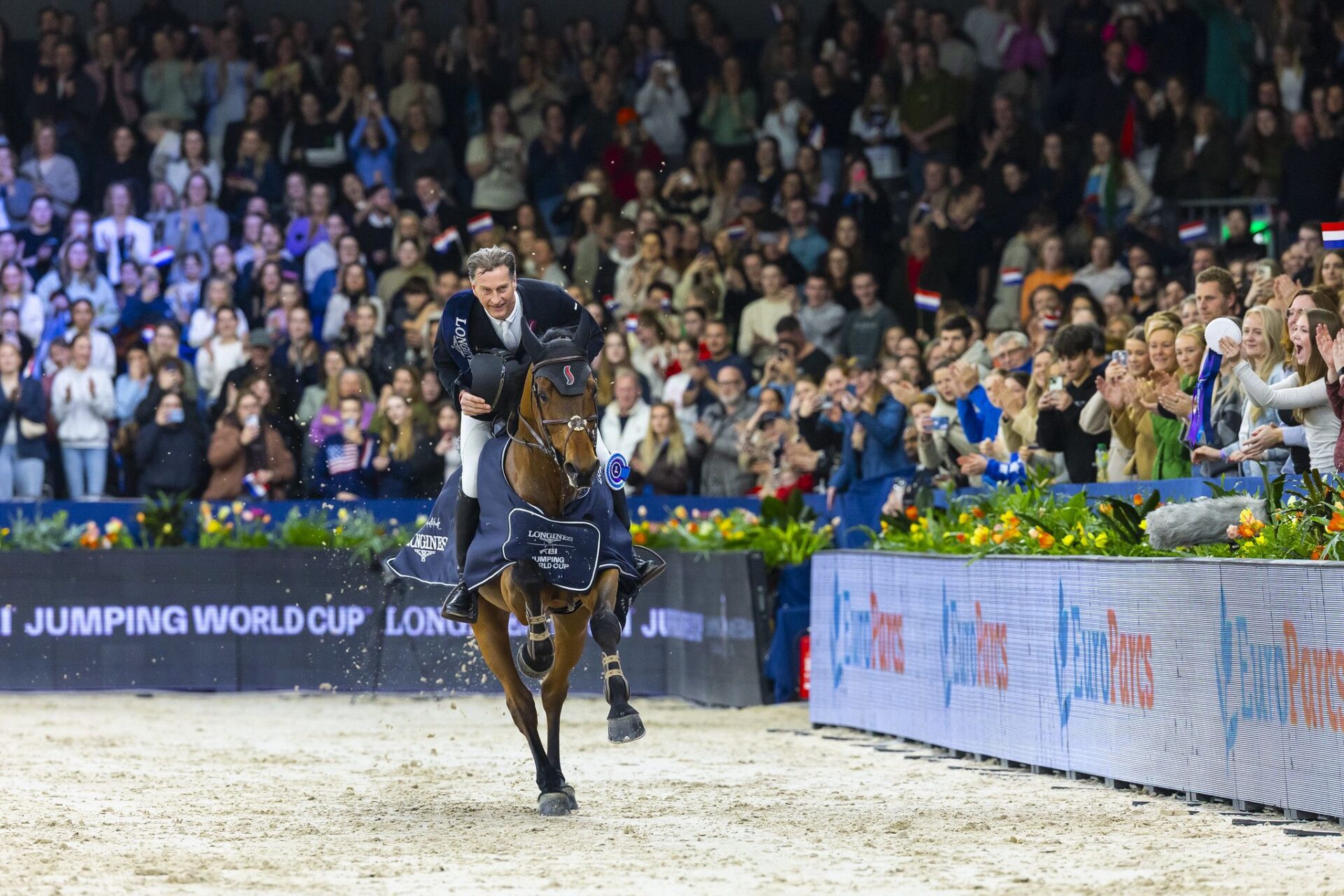 Marc Houtzager e Sterrehof’s Dante si riconfermano in Coppa del Mondo ad Amsterdam