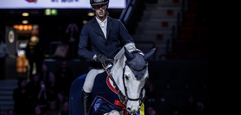 Dancing Wolf: la stella azzurra continua a brillare