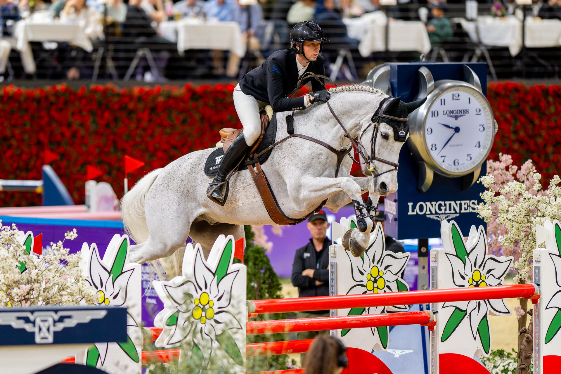 Fuchs e Leone Jei imbattibili nella 2^ gara della Finale Jumping World Cup™ (Basilea) 1
