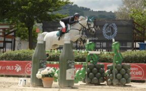 Graziano Tazzi è il migliore della 145 di Montefalco (CSI4*)