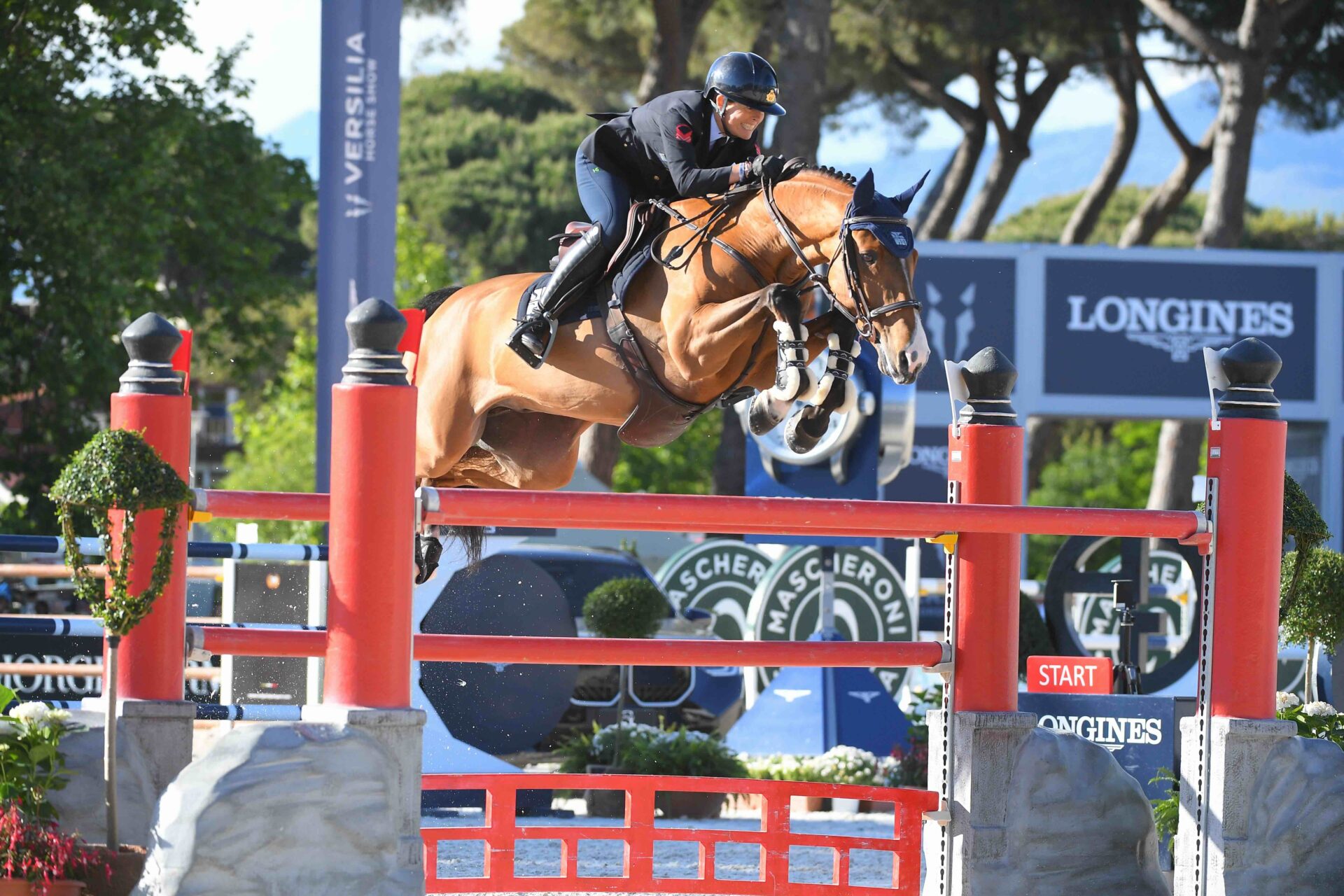 Il GP del Longines Versilia Horse Show si tinge di azzurro con Giulia Martinengo (CSI4*)