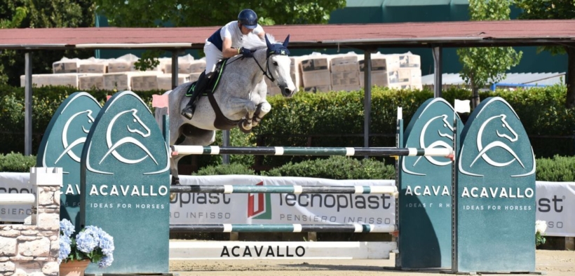 Luca Moneta al top nella 145 Medium Tour di Montefalco (CSI4*)