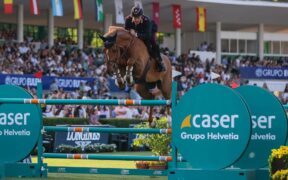 Emanuele Gaudiano in vetta nella 145 LR di Parigi (CSI5*)