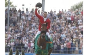 Computer List FEI Jumping (LR), Farrington mantiene la leadership