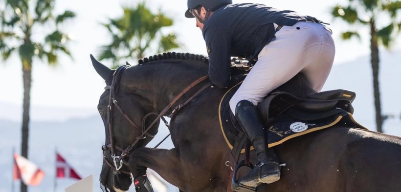Lorenzo De Luca sul podio nel Grand Prix di Gassin - St. Tropez (CSI4*)