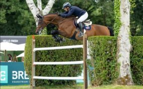 Robert è il 4° Whitaker a vincere il Derby di Hickstead