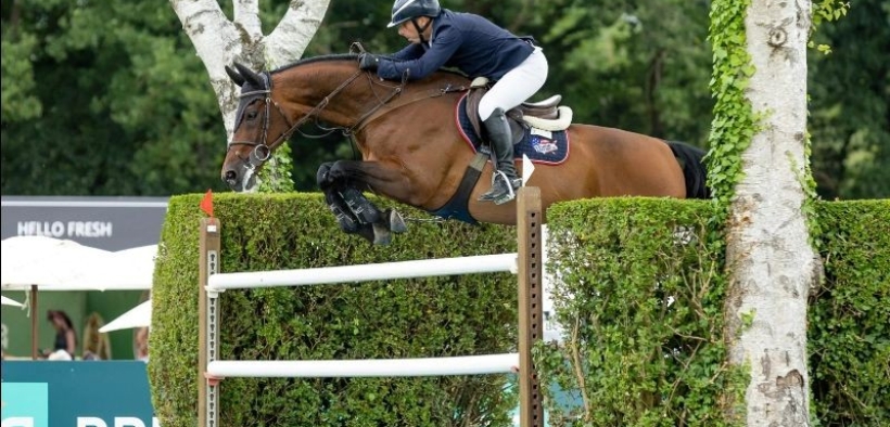 Robert è il 4° Whitaker a vincere il Derby di Hickstead