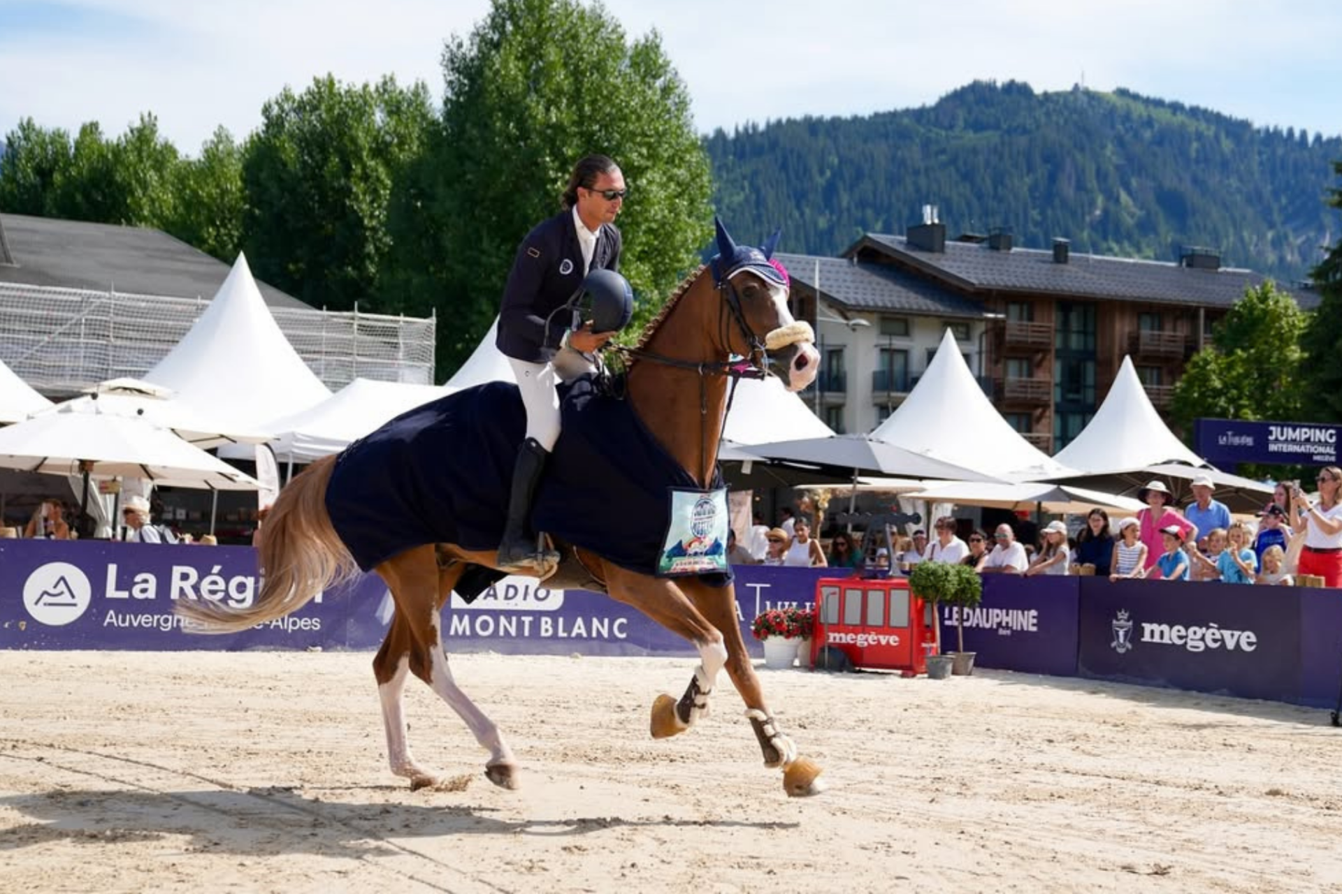 Elia Simonetti firma la 150 LR di Megève; sul podio anche Bassan (CSI3*)
