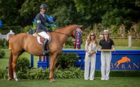 Smolders vince la Baran Global Hunter Classic nella Longines Tops International Arena