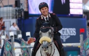 Gaudiano sul terzo gradino del podio della 145 del CSI2* di Valkenswaard