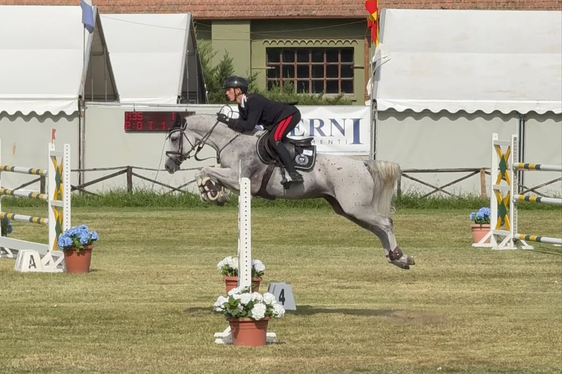 Giacomo Casadei trionfa nel Grand Prix di Sanremo (CSI2*)