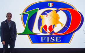 Presentato a Fieracavalli il nuovo logo per i 100 anni della FISE