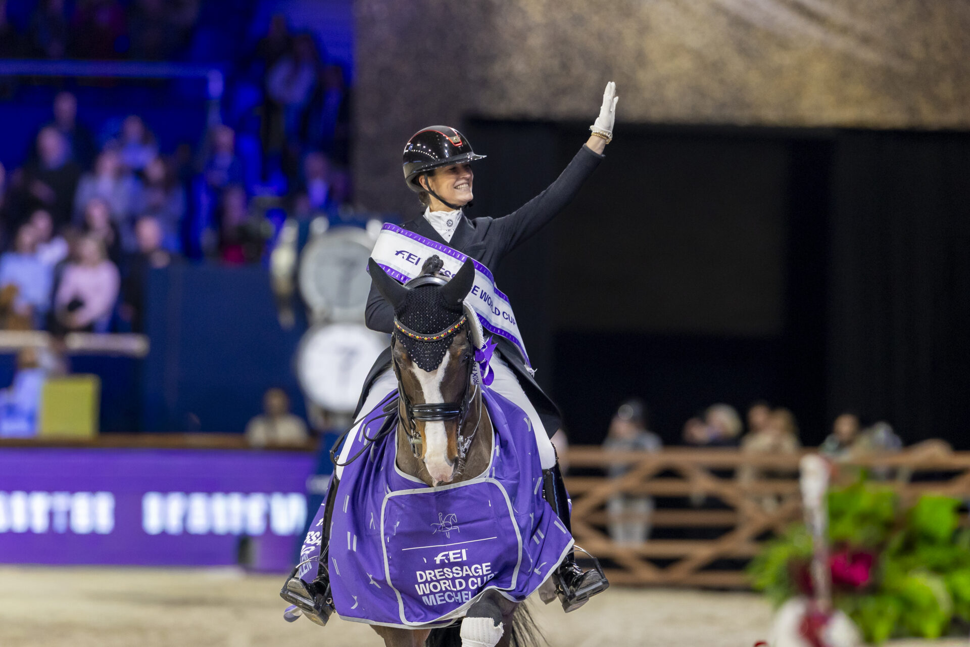 Larissa Pauluis trionfa nella Coppa del Mondo di Dressage FEI™ a Mechelen